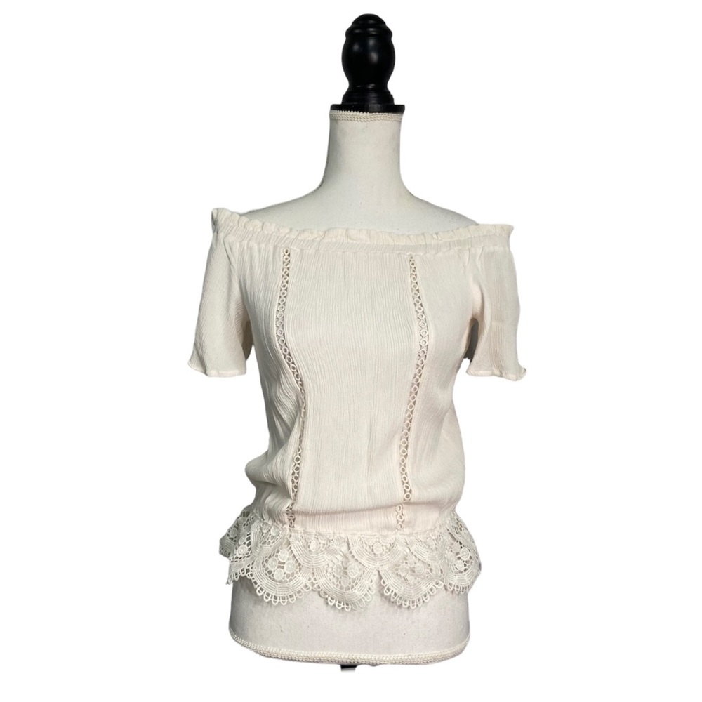 Off The Shoulder Lace Contrast Top Cream